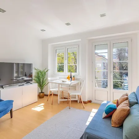 Apartment Lovely To
